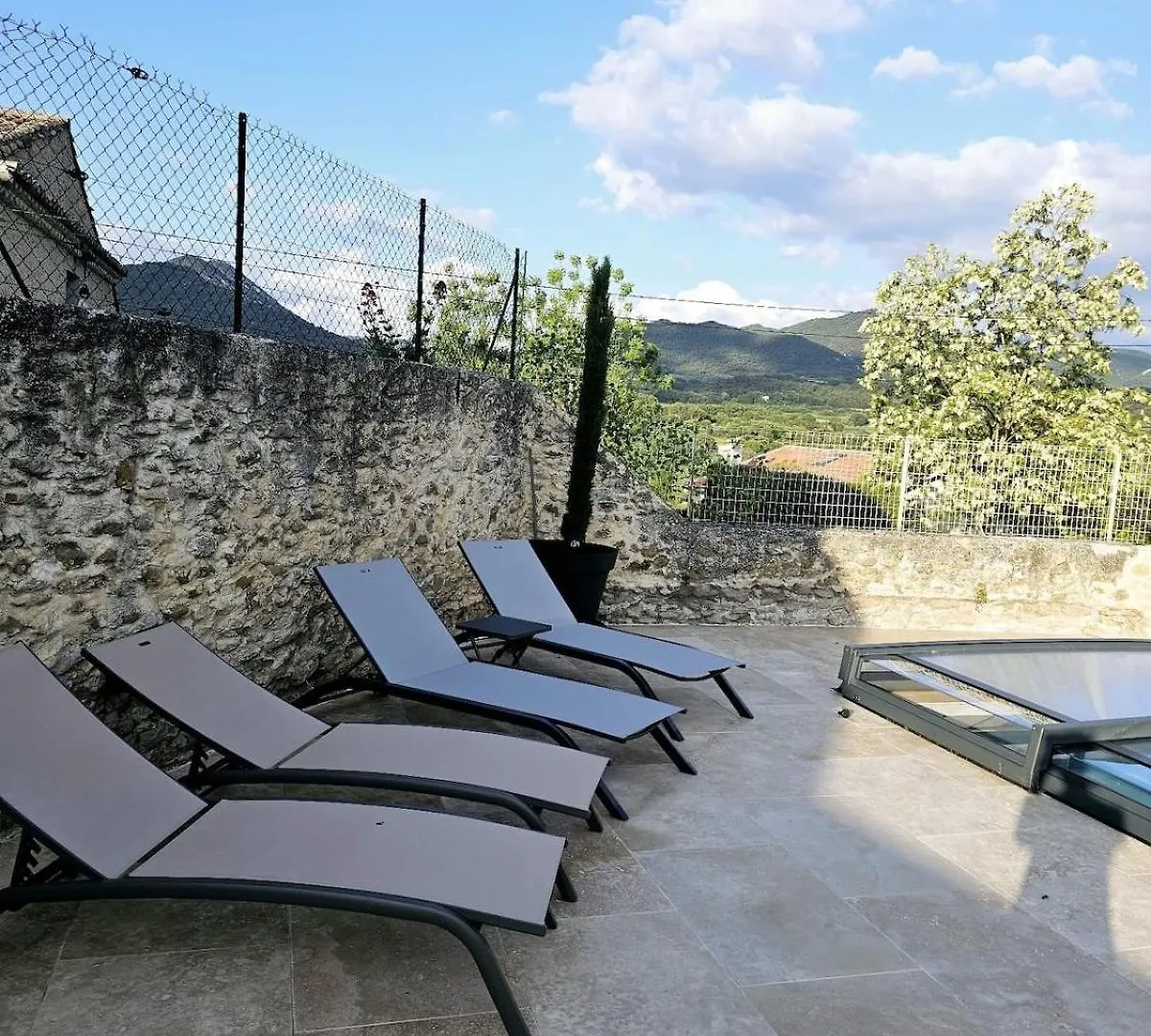Masrion Maison Avec Piscine Privee Mirabel-aux-Baronnies 0*,
